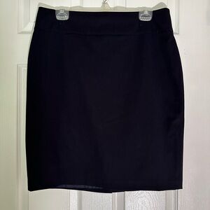 Navy blue skirt w/small belt loops